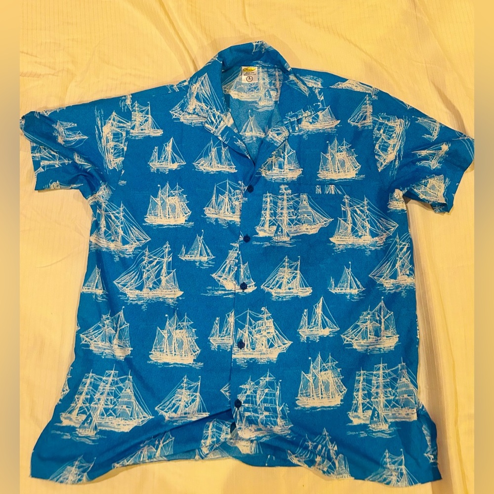 Vintage Hawaiian Button Up.